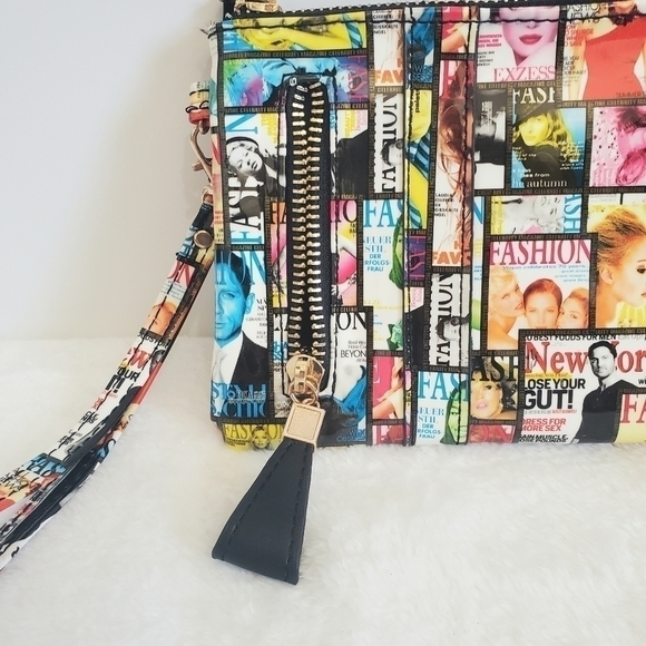 FASHION Magazine Print Style Clutch Wallet Wristlet Purse - Picture 5 of 15